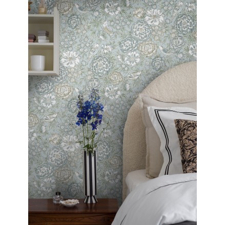 Swedish Grace 5528